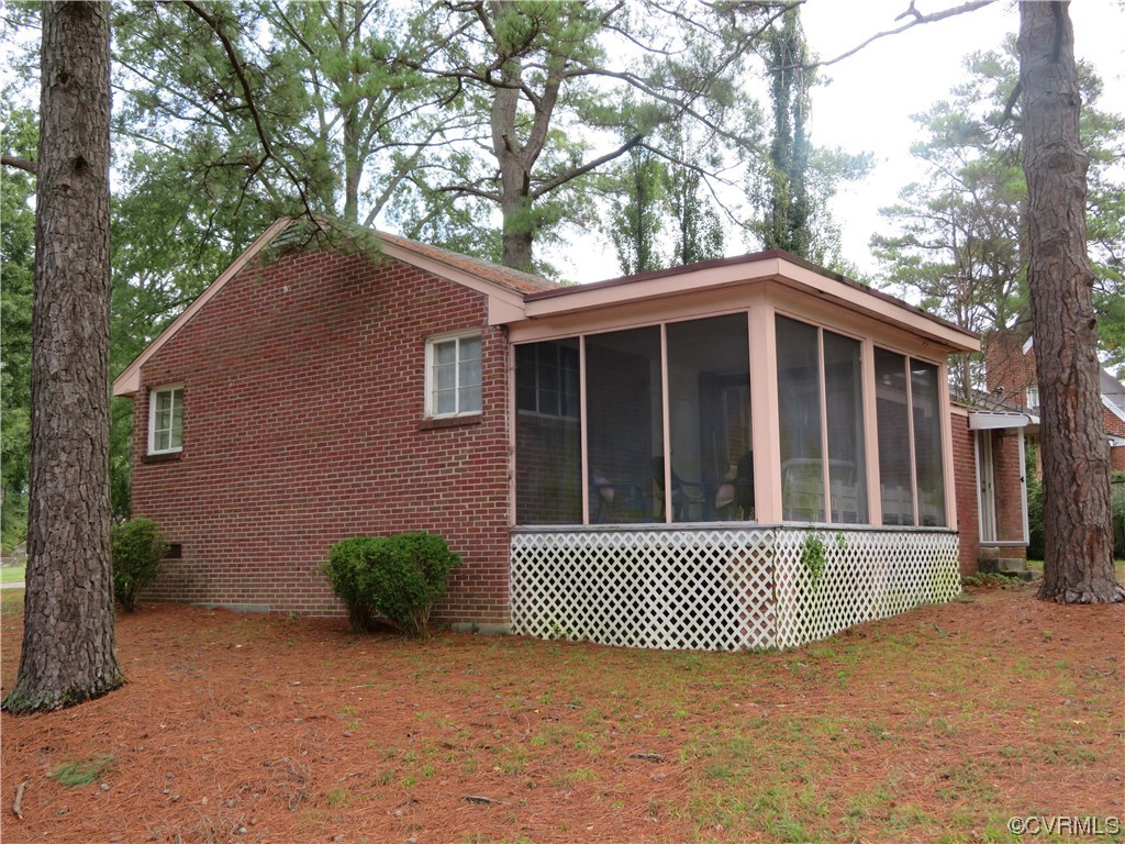 1018 Hampton Road Petersburg, VA 23805 - Photo 2 of 39 Gallery Image 2