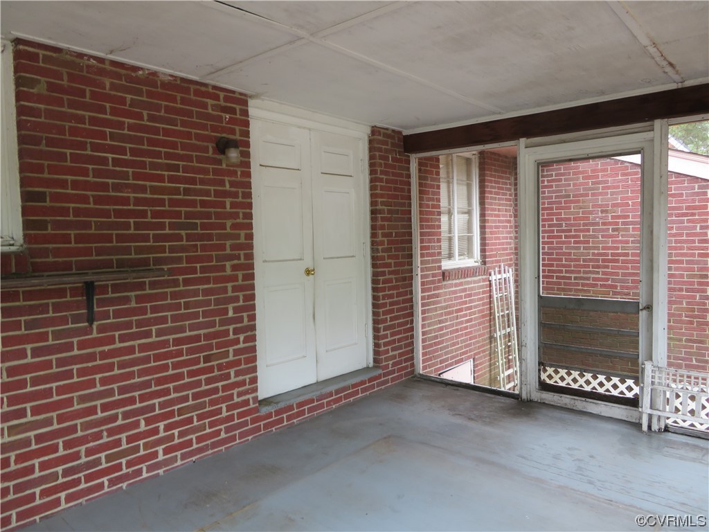 1018 Hampton Road Petersburg, VA 23805 - Photo 9 of 39 Gallery Image 9