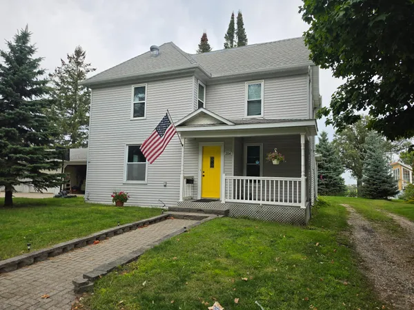 $299,000 | 204 Woodland Avenue West, Underwood, MN 56586