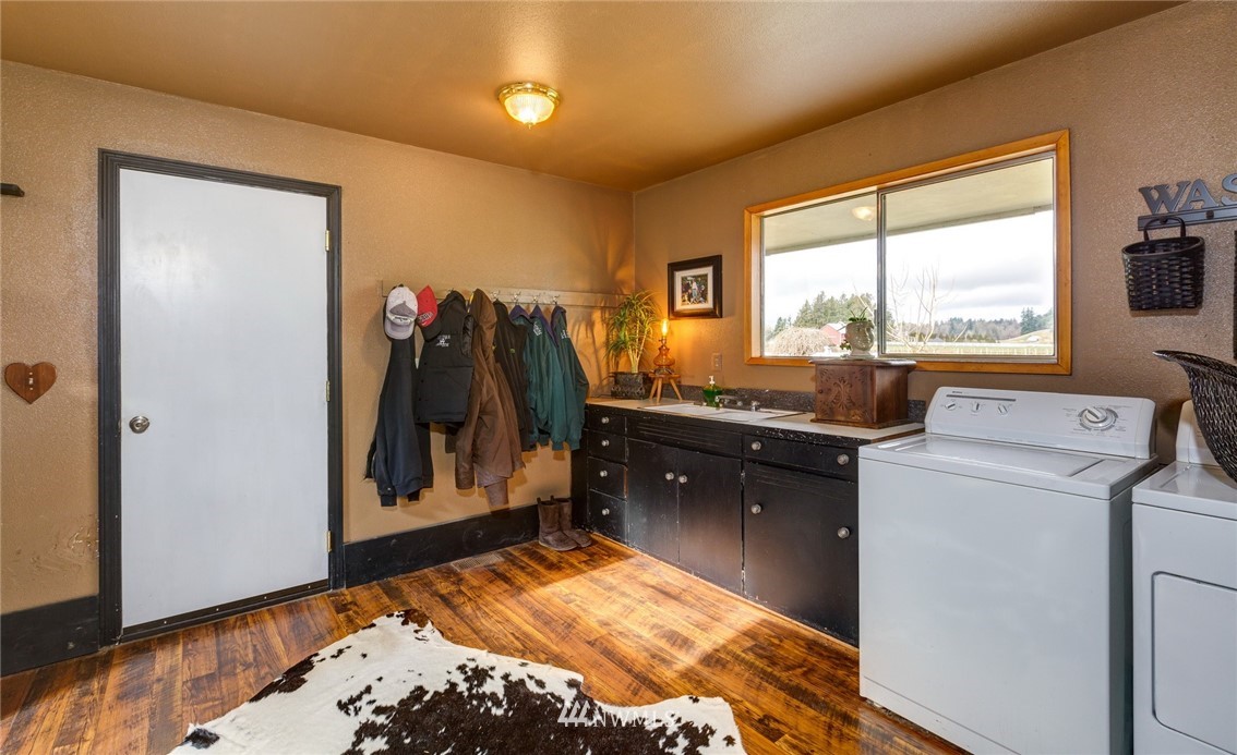 9807 Benson Road Lynden, WA 98264 - Photo 14 of 25