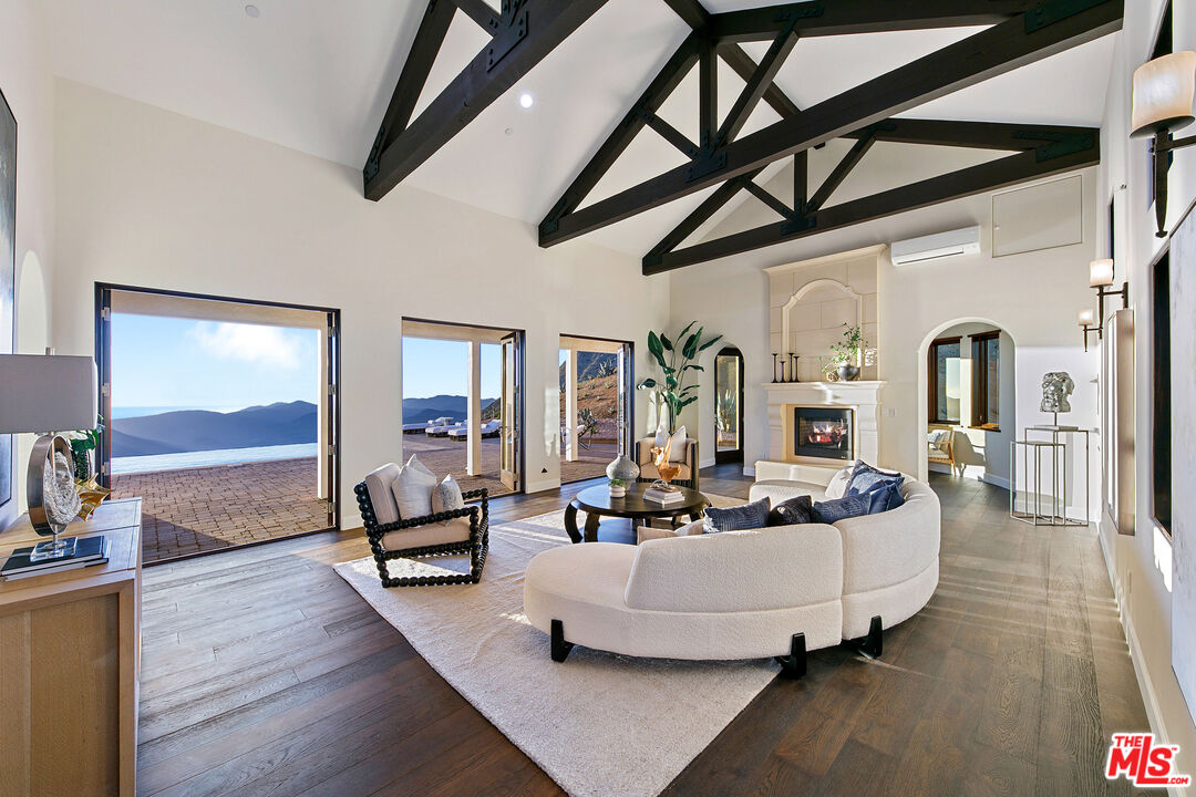 8567-rd Mipolomol Road Malibu, CA 90265 - Photo 3 of 34