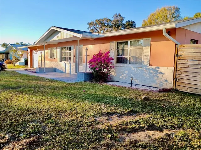 $229,000 | 901 Juno Drive, Lehigh Acres, FL 33936