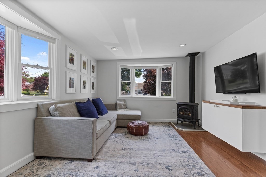 4 Branch Road Weymouth, MA 02190 - Photo 12 of 32