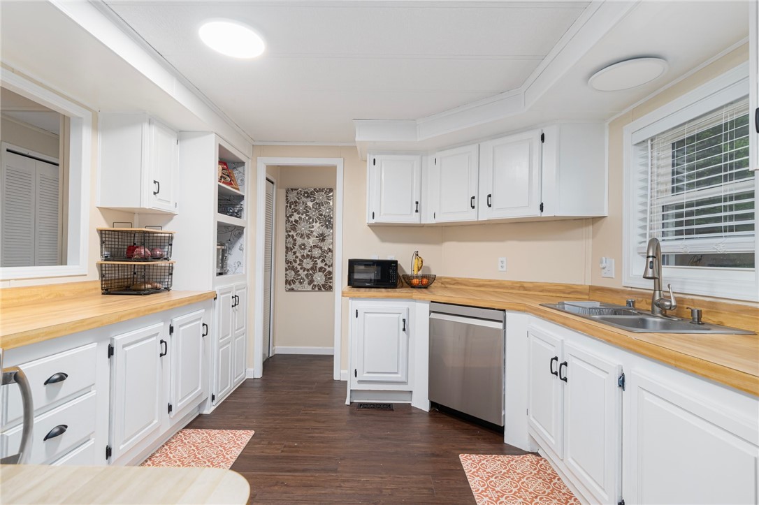 2 Milton Lane Coventry, RI 02816 - Photo 13 of 24