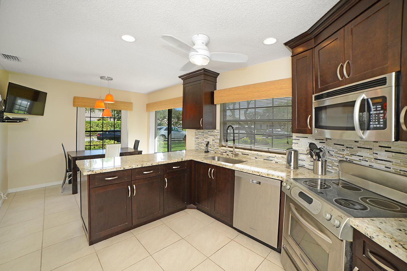20901 Boca Ridge Drive South Boca Raton, FL 33428 - Photo 11 of 42 AK2_7170A