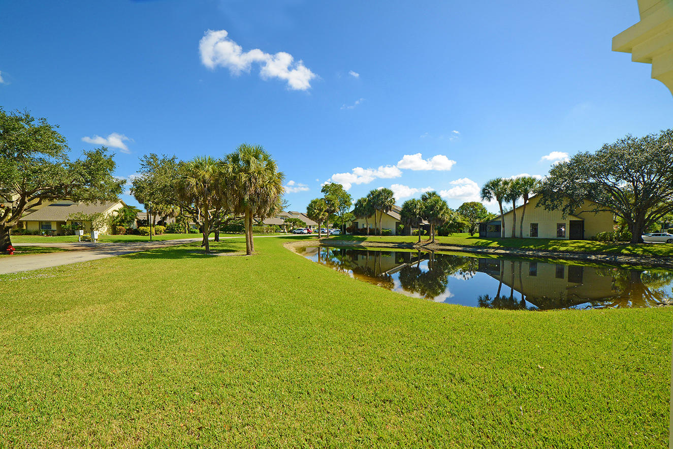 20901 Boca Ridge Drive South Boca Raton, FL 33428 - Photo 5 of 42 AK2_7046A