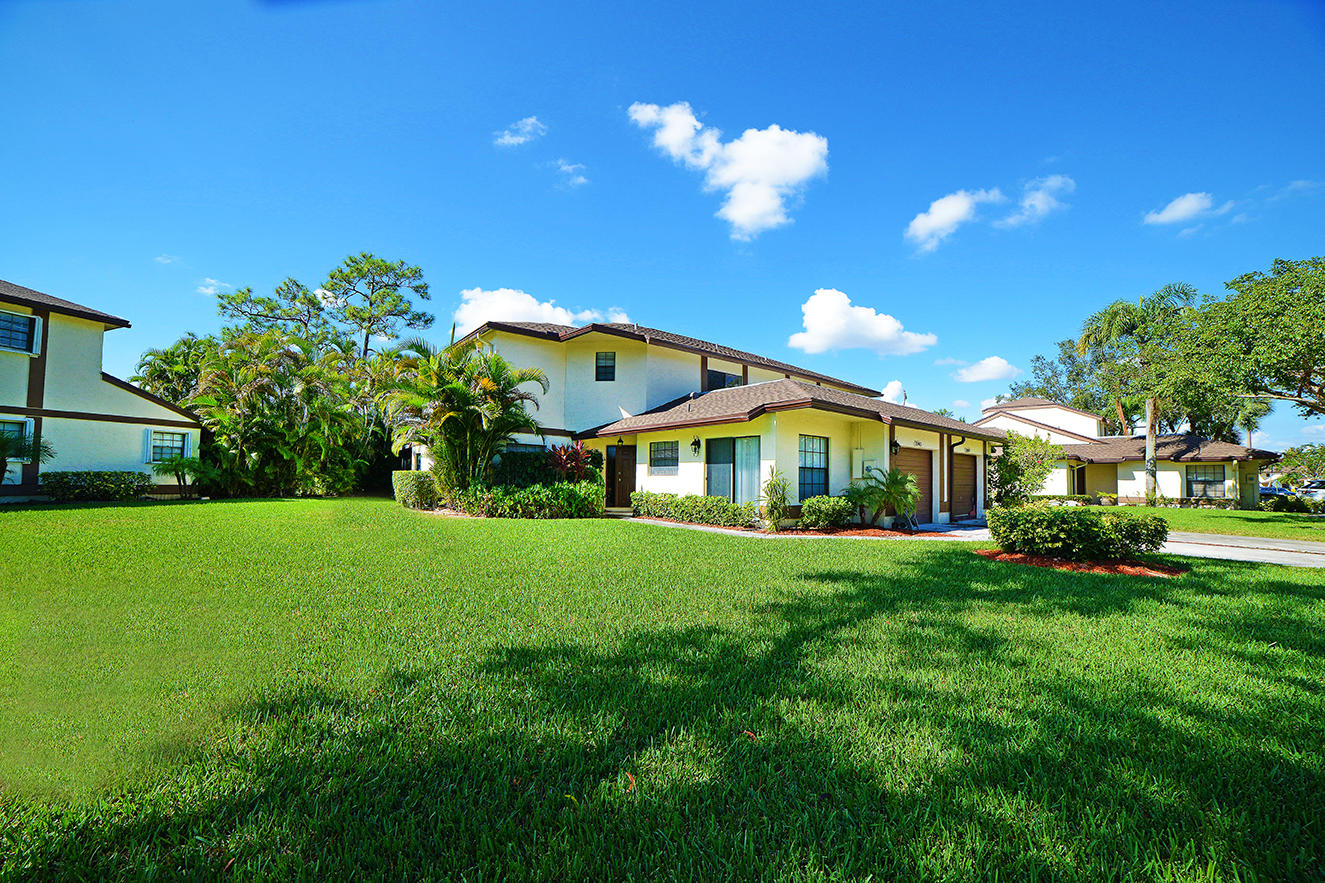 20901 Boca Ridge Drive South Boca Raton, FL 33428 - Photo 6 of 42 AK2_7049A