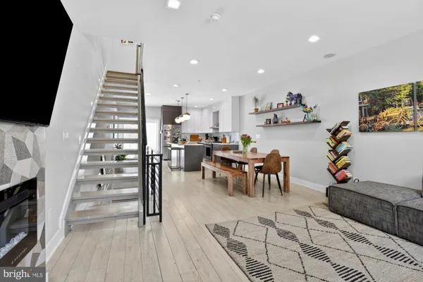 $3,750 | 722 East Thompson Street, Philadelphia, PA 19125