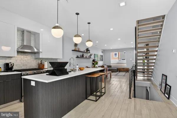 $3,750 | 722 East Thompson Street, Philadelphia, PA 19125