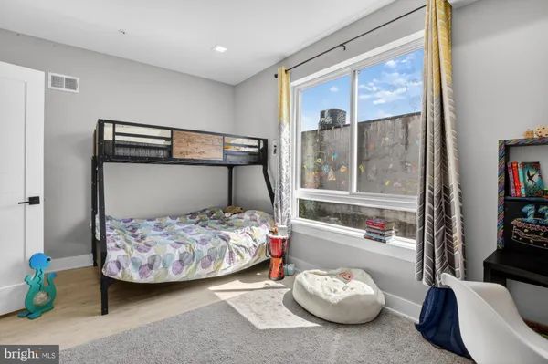 $3,750 | 722 East Thompson Street, Philadelphia, PA 19125