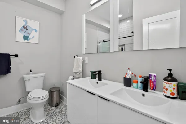 $3,750 | 722 East Thompson Street, Philadelphia, PA 19125