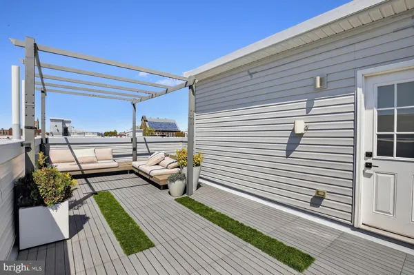$3,750 | 722 East Thompson Street, Philadelphia, PA 19125