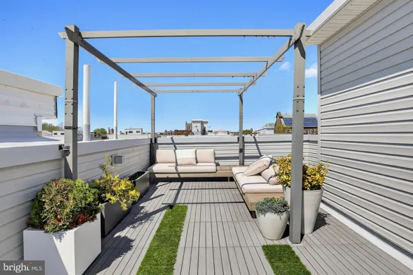 $3,750 | 722 East Thompson Street, Philadelphia, PA 19125