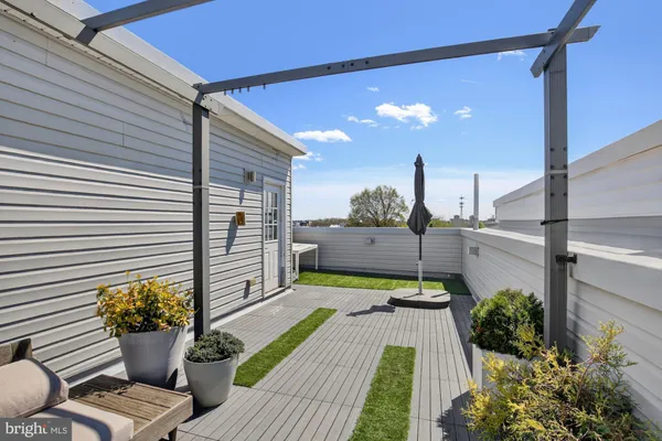 $3,750 | 722 East Thompson Street, Philadelphia, PA 19125