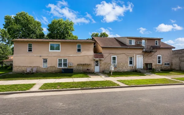 $615,000 | 432 Rose Street, Unit 18, La Crosse, WI 54603