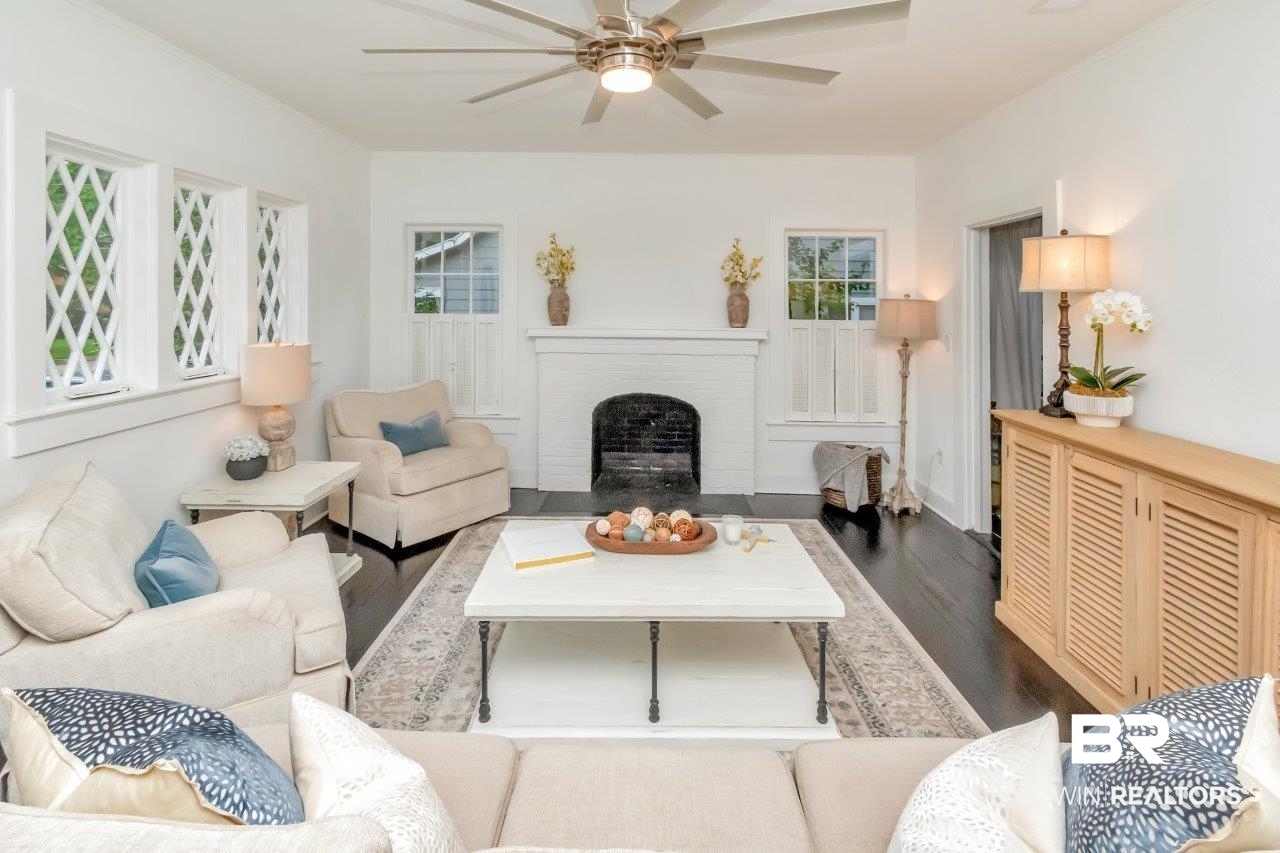 54 Crenshaw Street Mobile, AL 36606 - Photo 2 of 30
