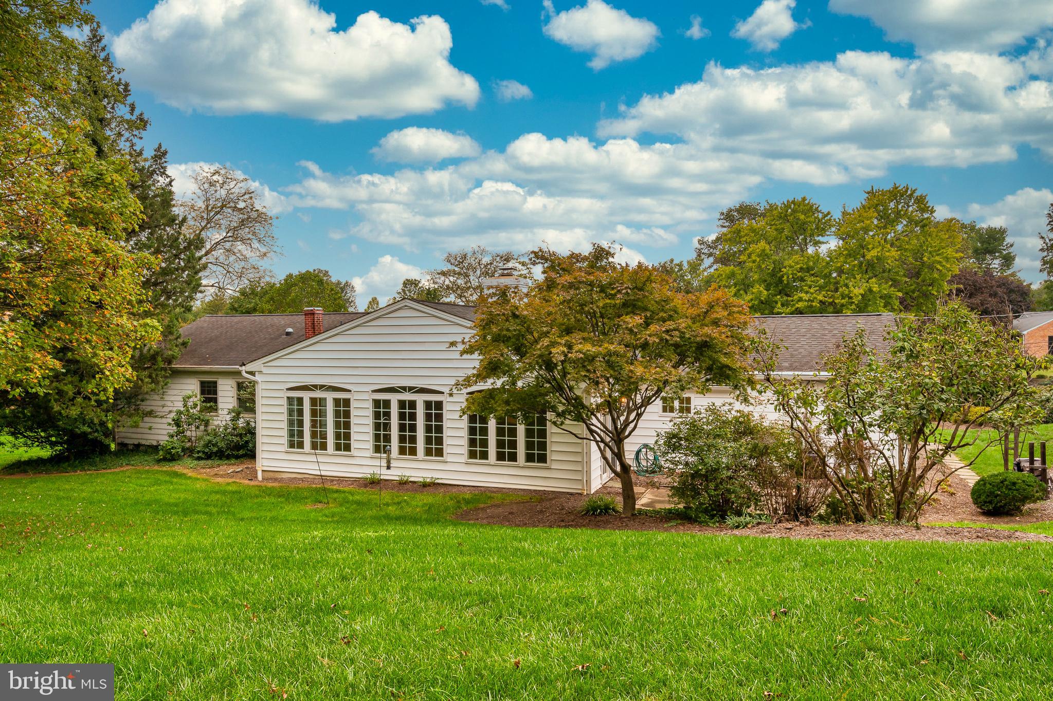 3929 Hawthorne Road Ellicott City, MD 21042 - Photo 31 of 37 Exterior Back