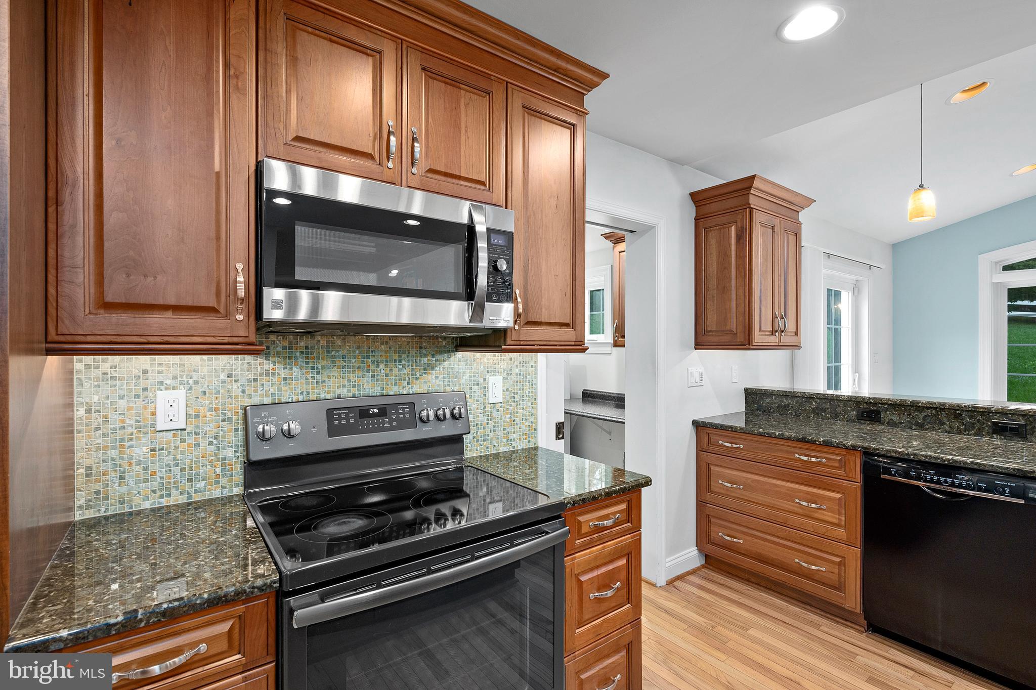 3929 Hawthorne Road Ellicott City, MD 21042 - Photo 5 of 37 Kitchen
