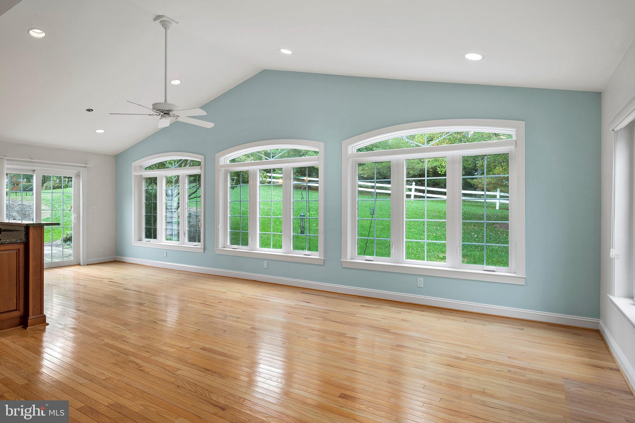 3929 Hawthorne Road Ellicott City, MD 21042 - Photo 7 of 37 Sunroom