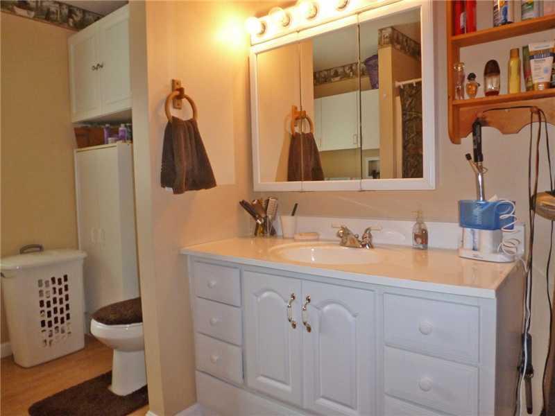 212 Lakeview Road Glenburn, ME 04401 - Photo 8 of 35 Bathroom.