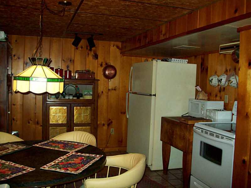 75 Scenic Avenue Indiana, PA 15701 - Photo 6 of 8 Kitchen.