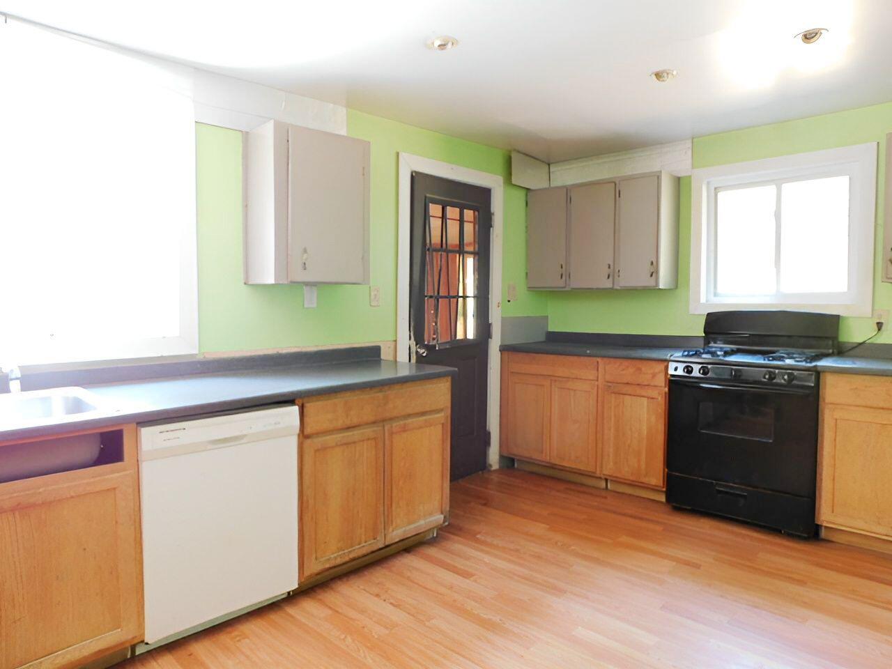 320 Fuller Road Carmel, ME 04419 - Photo 13 of 21 Kitchen