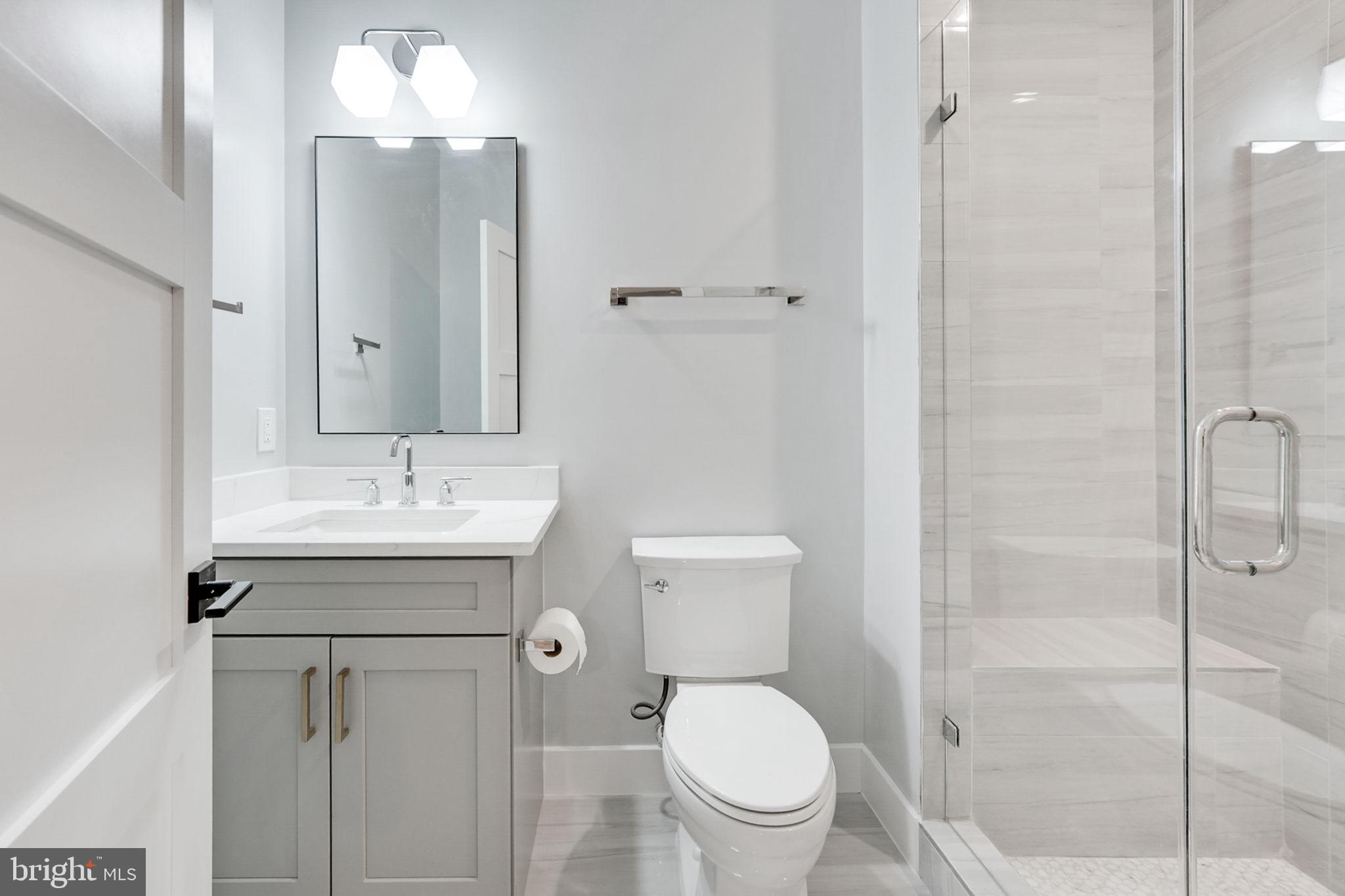 1422 Mayflower Drive McLean, VA 22101 - Photo 55 of 67 Bathroom 7