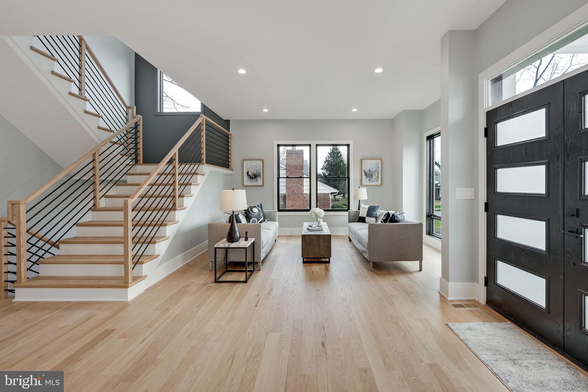 1422 Mayflower Drive McLean, VA 22101 - Photo 6 of 67 Formal Living Room