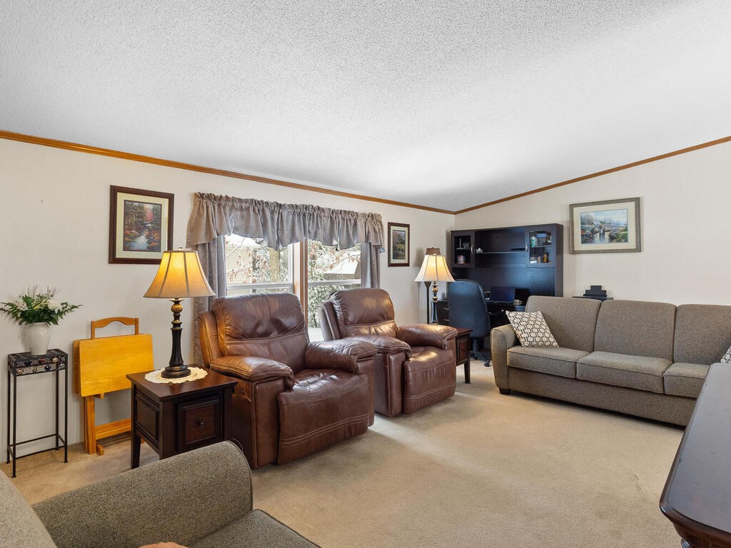 13 Kelly Lane Coventry, RI 02816 - Photo 3 of 22