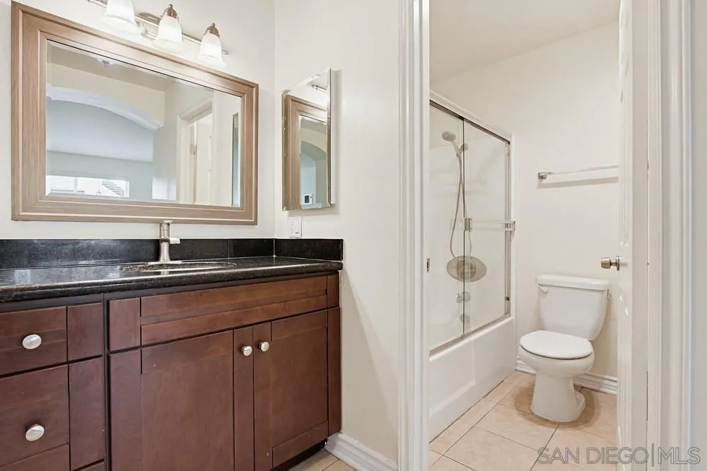 9939 Erma Road, Unit 103 San Diego, CA 92131 - Photo 26 of 40