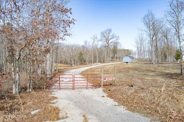 $129,900 | 372 Perkins Trail, Deer Lodge, TN 37726