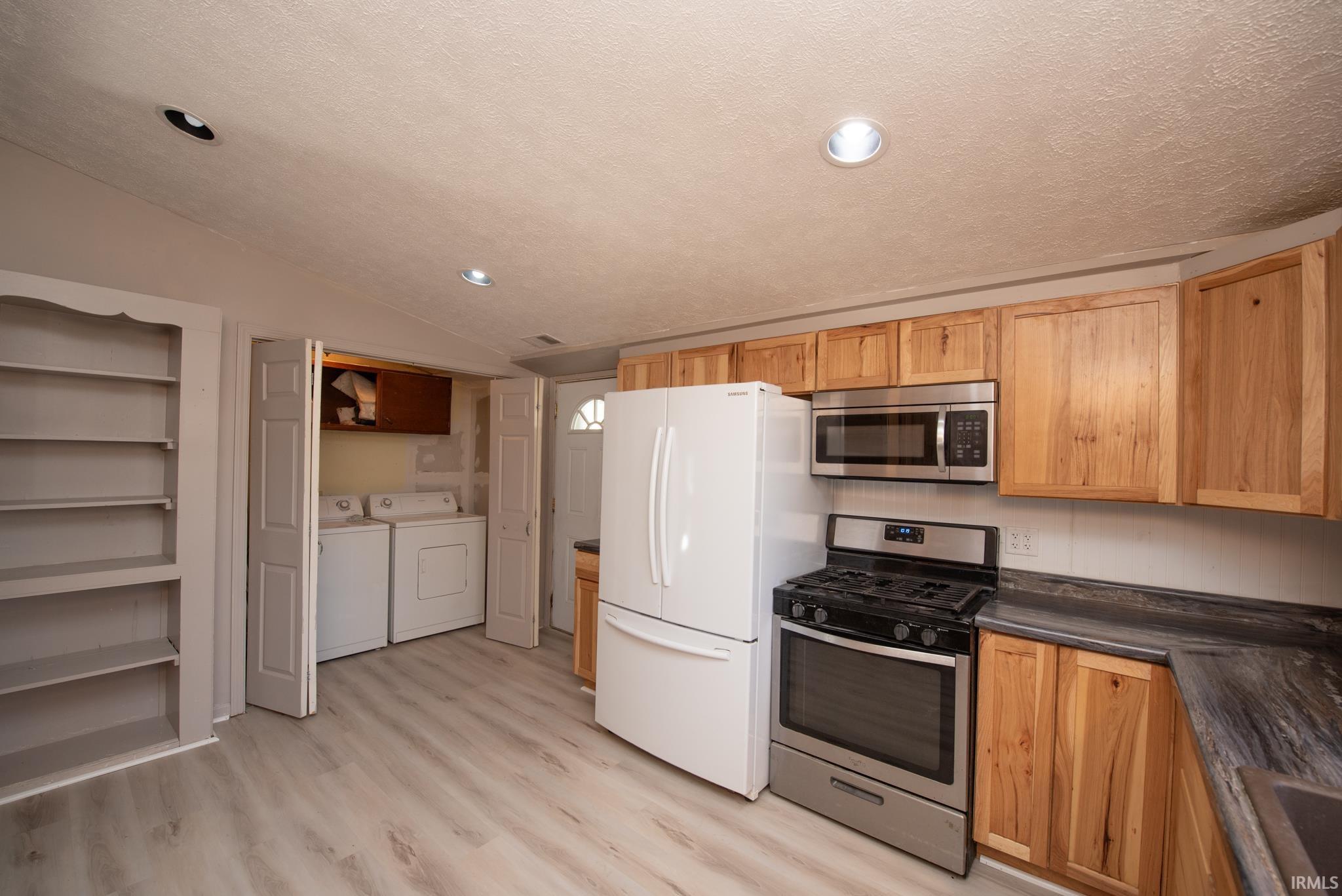 708 Evans Street Lebanon, IN 46052 - Photo 13 of 28