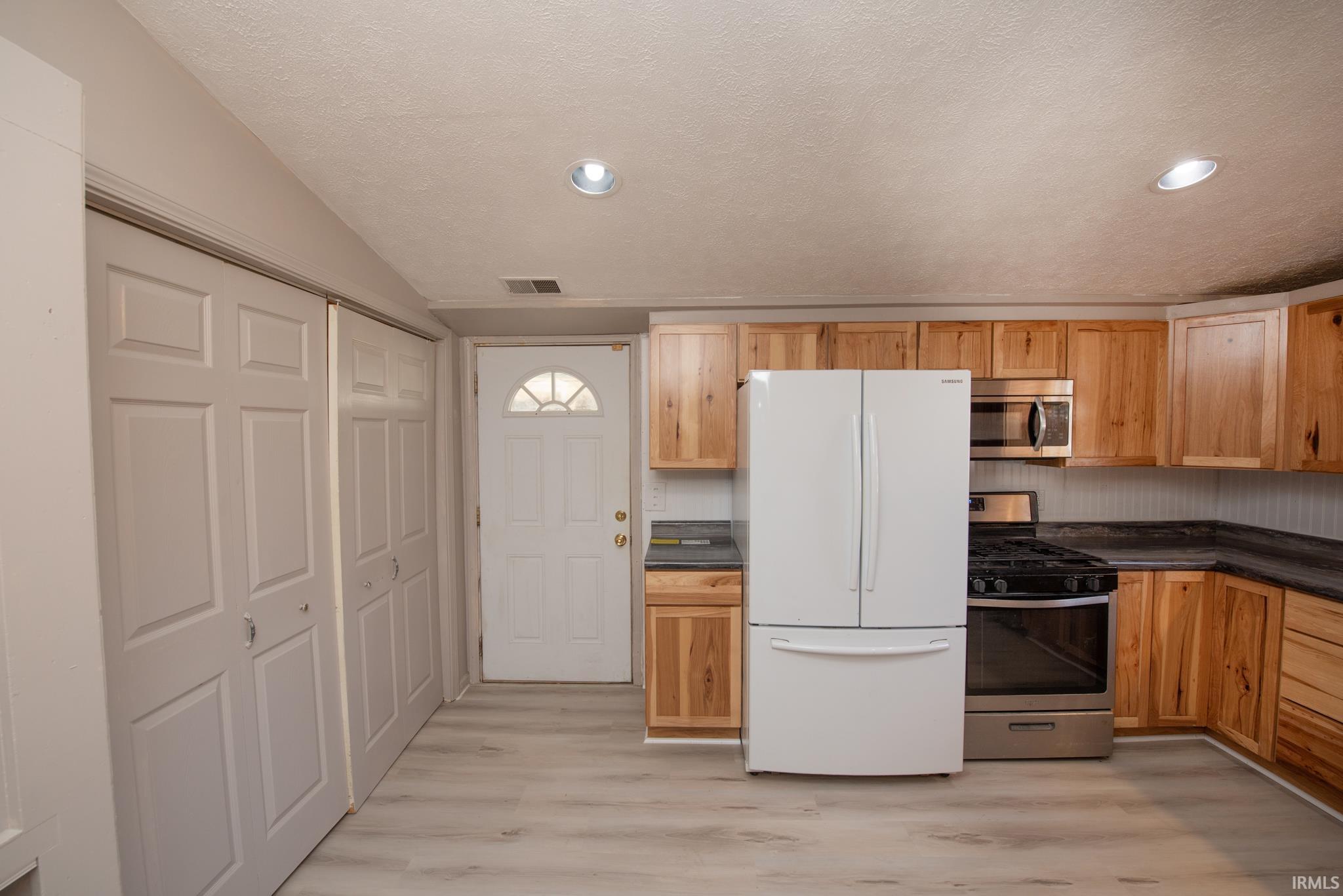 708 Evans Street Lebanon, IN 46052 - Photo 14 of 28