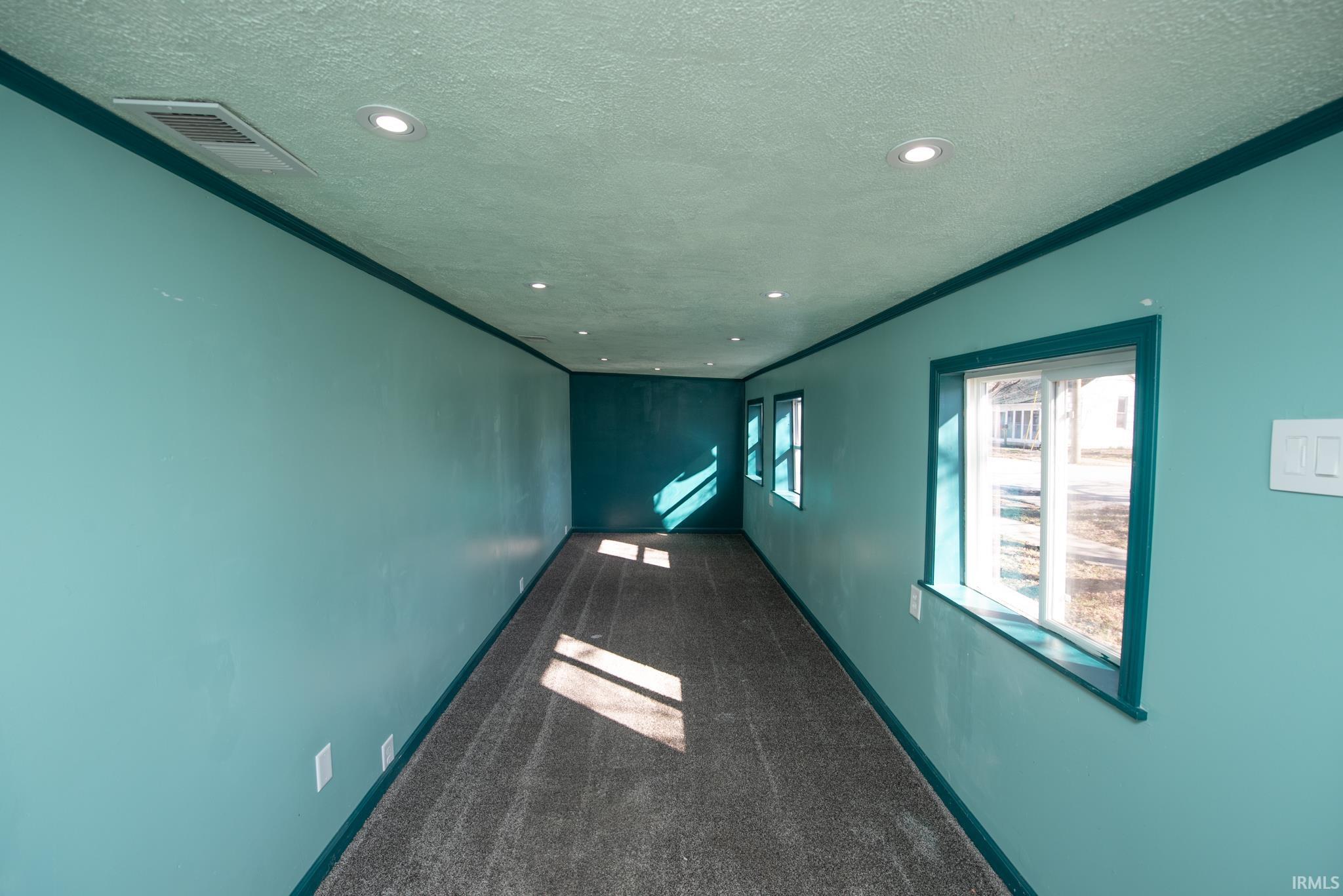 708 Evans Street Lebanon, IN 46052 - Photo 9 of 28