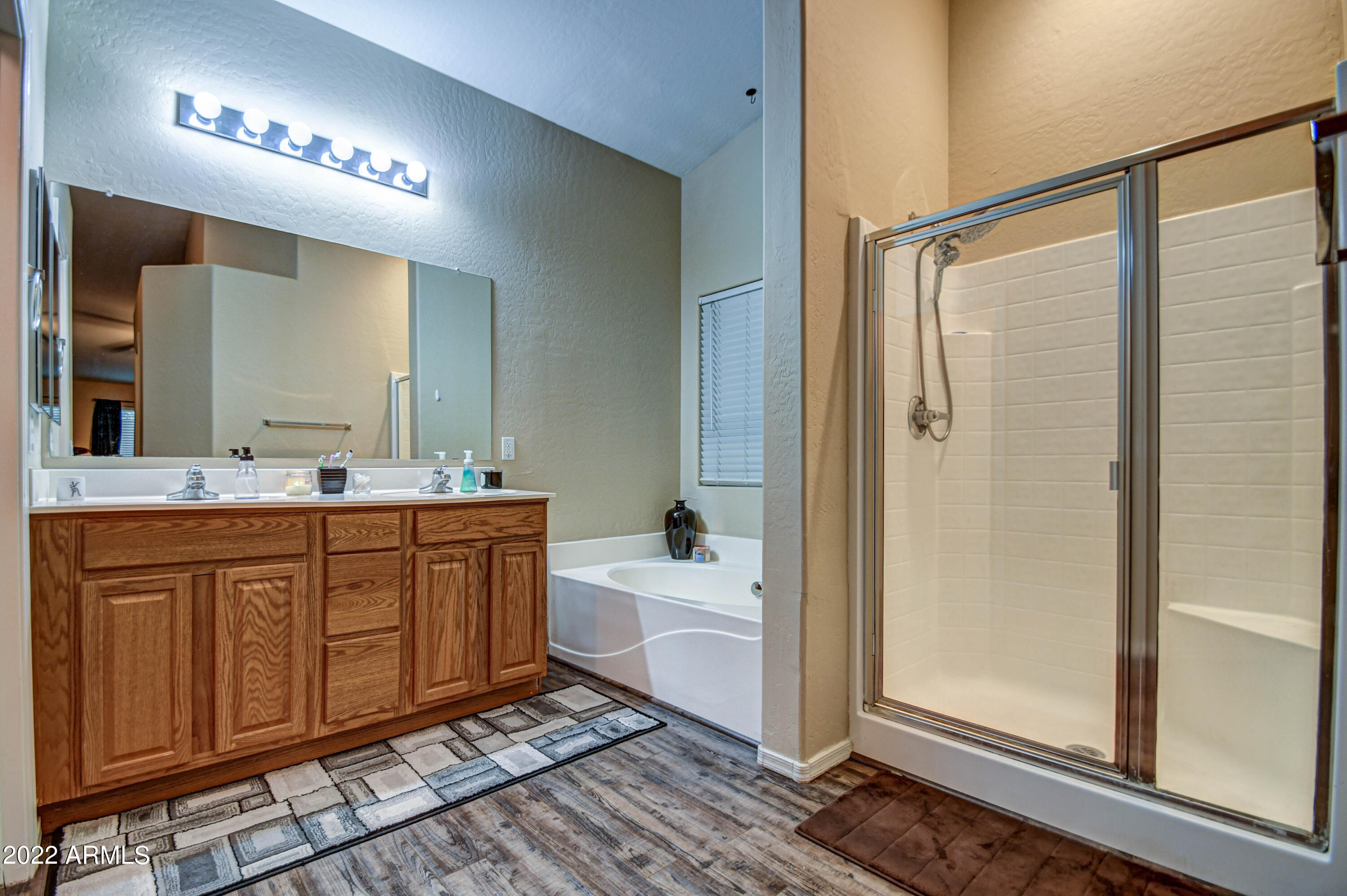 1710 East Harwell Road Phoenix, AZ 85042 - Photo 31 of 54 Master Bath 1