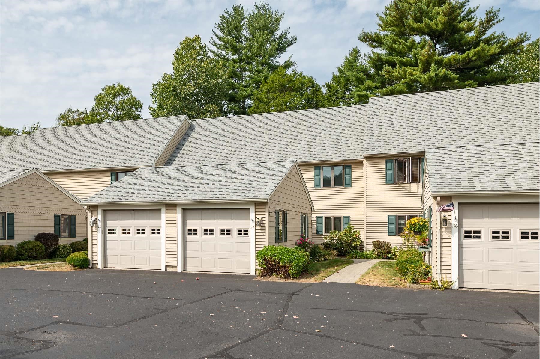 27 Hampton Towne Estates, Unit 27 Hampton, NH 03842 - Photo 1 of 34