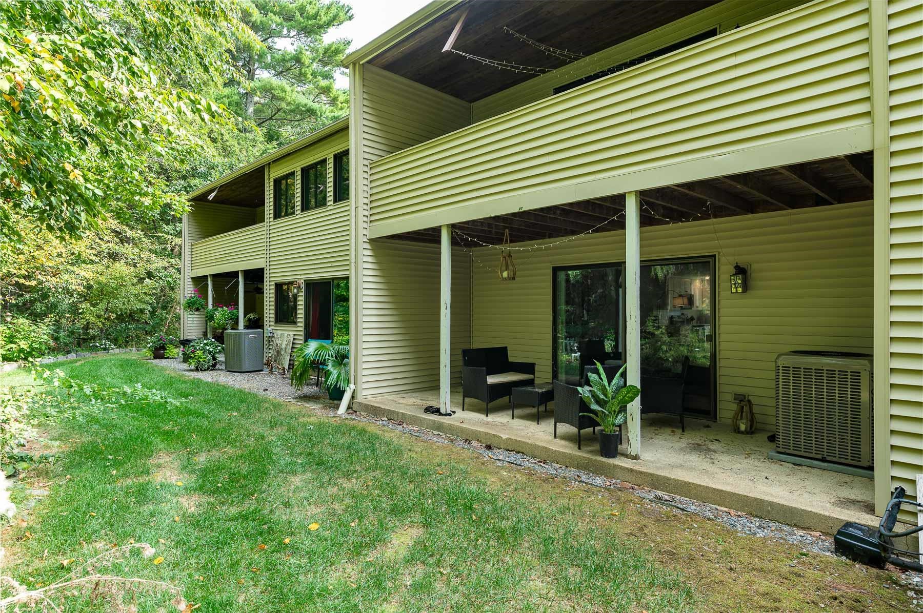 27 Hampton Towne Estates, Unit 27 Hampton, NH 03842 - Photo 28 of 34