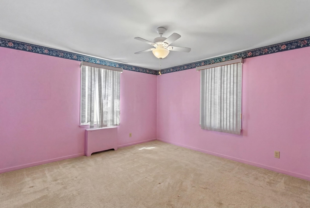 27 Kinnicutt Road Worcester, MA 01602 - Photo 12 of 38