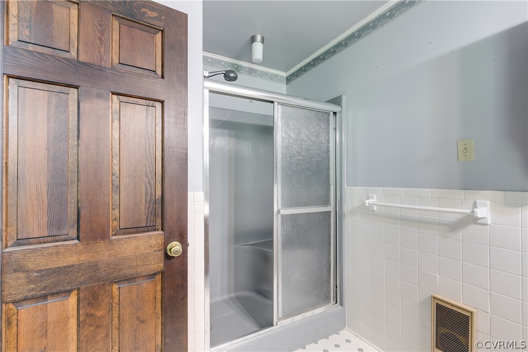 11292 Old Ridge Road Doswell, VA 23047 - Photo 10 of 45 Additional view of Owner's Bathroom.