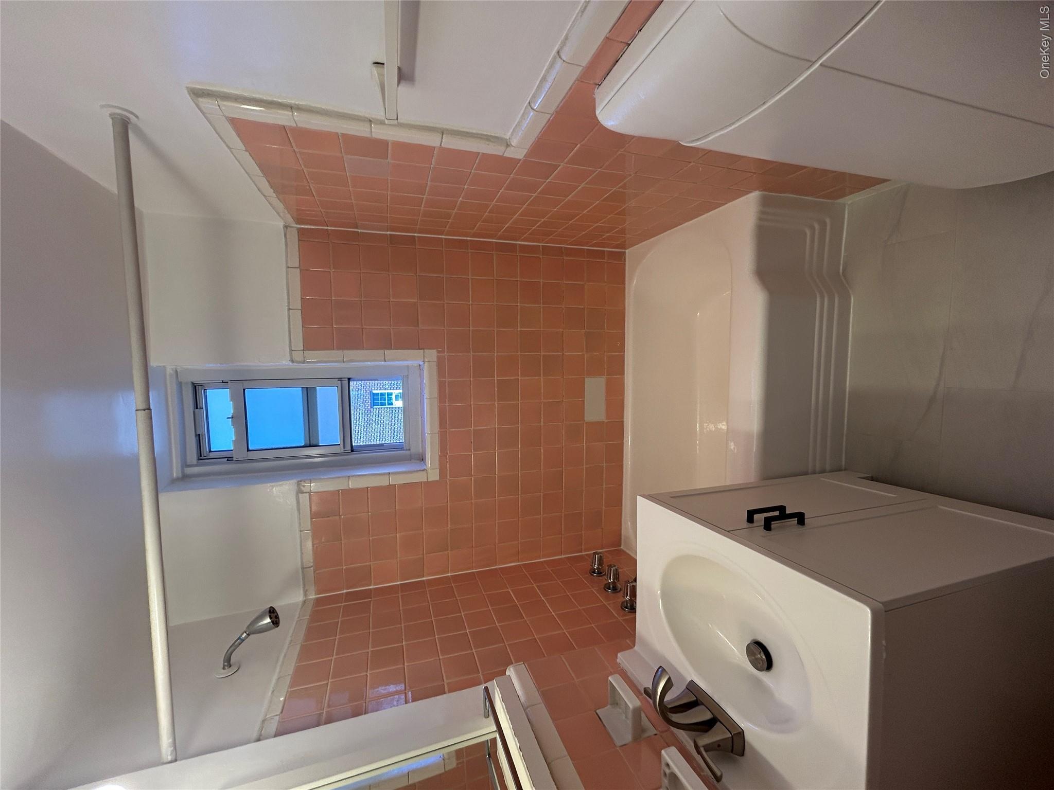 230 Pelham Road, Unit 3O New Rochelle, NY 10805 - Photo 10 of 28