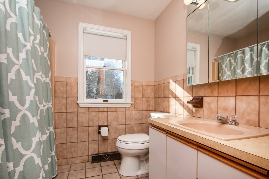 3 Oxbow Road Danvers, MA 01923 - Photo 11 of 15 Gallery Image 11
