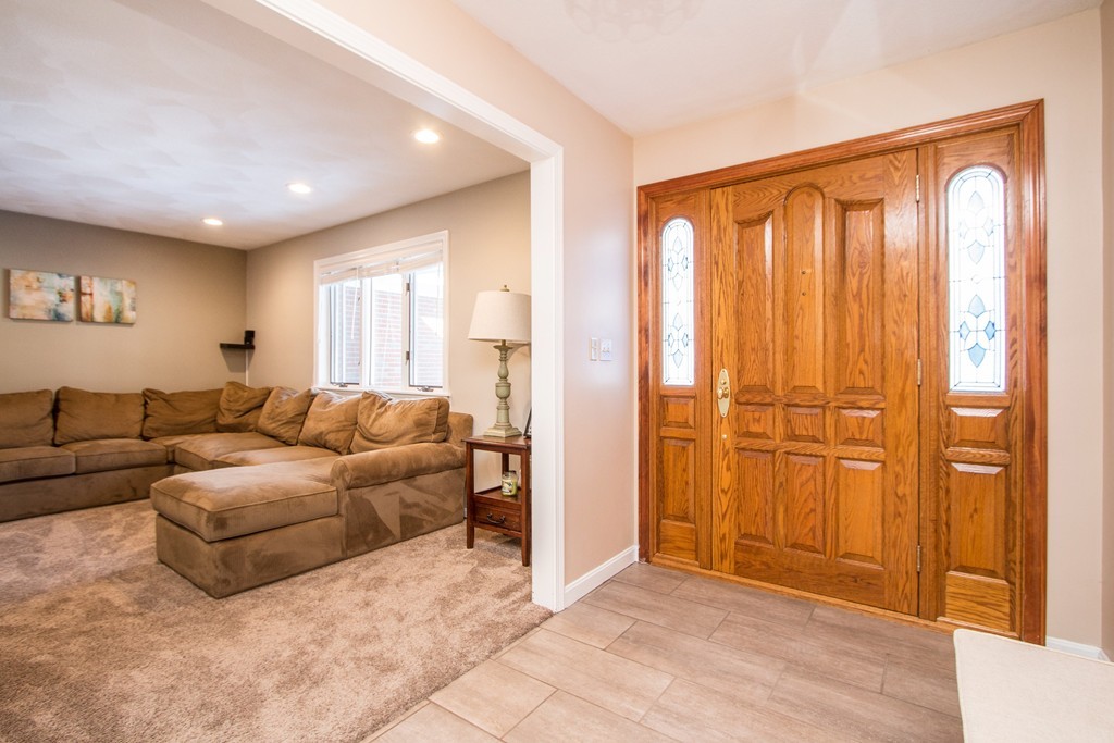 3 Oxbow Road Danvers, MA 01923 - Photo 2 of 15 Gallery Image 2