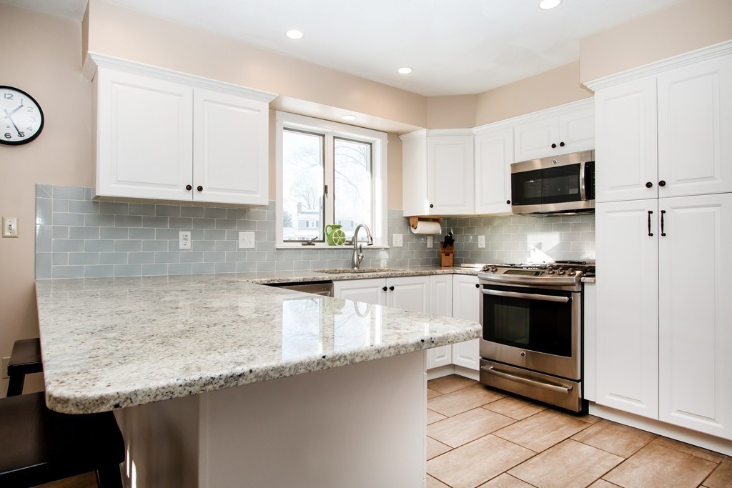 3 Oxbow Road Danvers, MA 01923 - Photo 9 of 15 Gallery Image 9