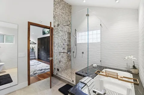 $1,988,000 | 119 Easy Street, Unit 7, Mountain View, CA 94043