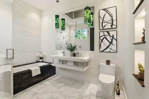 $1,988,000 | 119 Easy Street, Unit 7, Mountain View, CA 94043