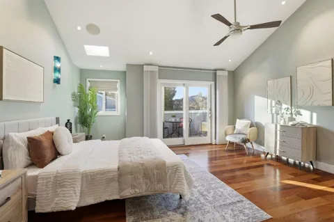 $1,988,000 | 119 Easy Street, Unit 7, Mountain View, CA 94043