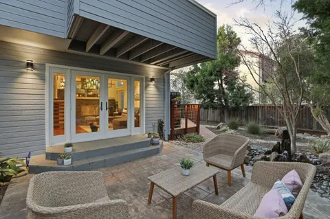 $1,988,000 | 119 Easy Street, Unit 7, Mountain View, CA 94043