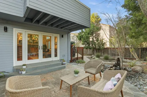 $1,988,000 | 119 Easy Street, Unit 7, Mountain View, CA 94043