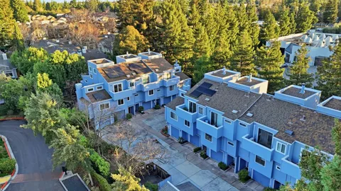 $1,988,000 | 119 Easy Street, Unit 7, Mountain View, CA 94043