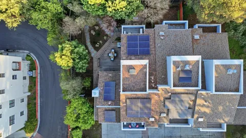 $1,988,000 | 119 Easy Street, Unit 7, Mountain View, CA 94043